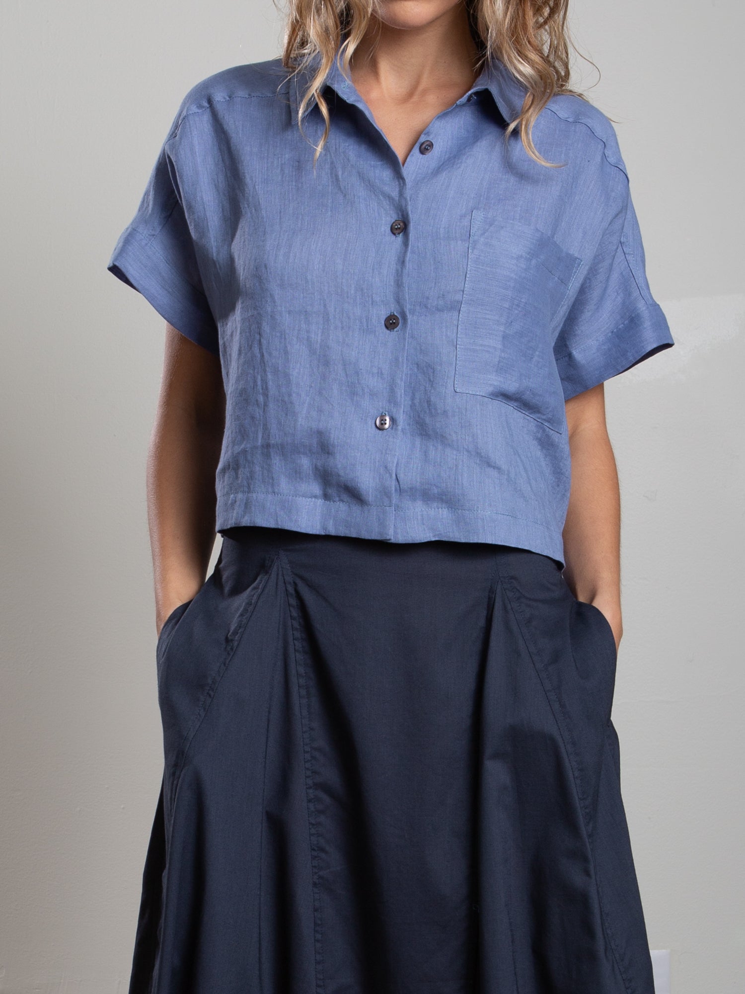 Zoey Shirt in French Linen - Bay – Pharaoh Collection