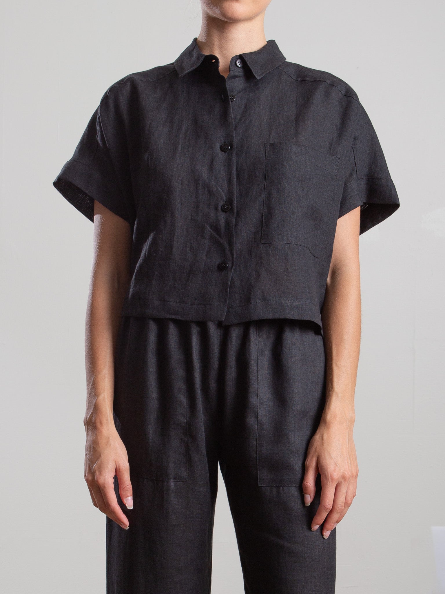 Zoey Shirt in French Linen - Black – Pharaoh Collection