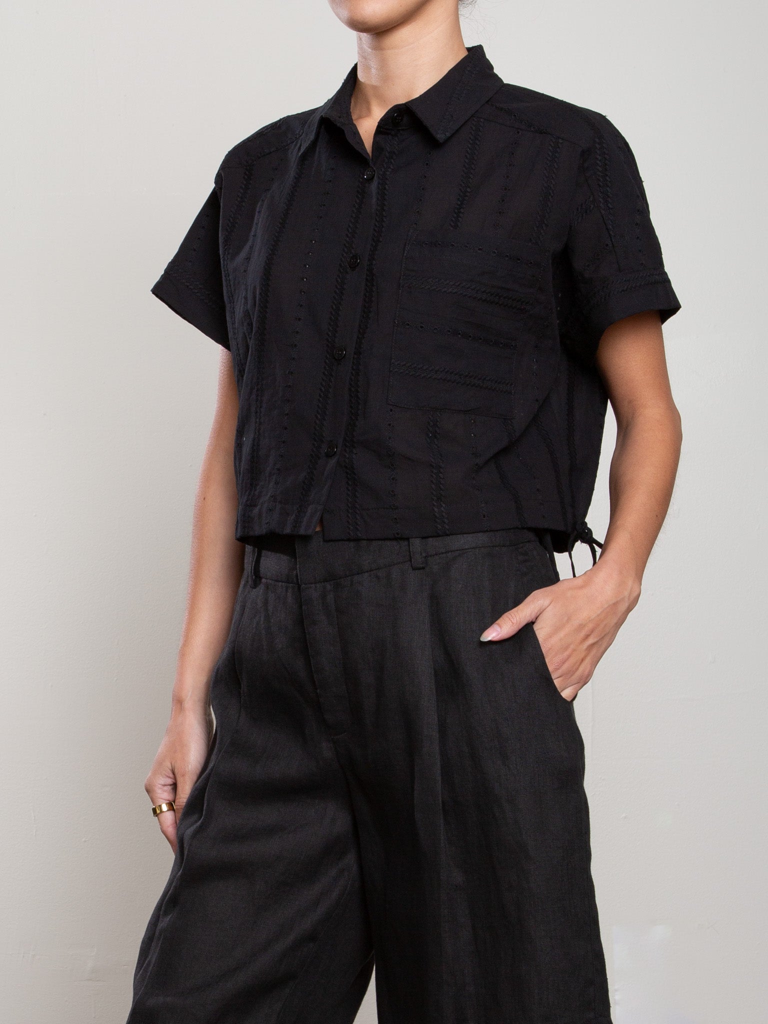zoe sailor collar shirt / black 【公式通販】