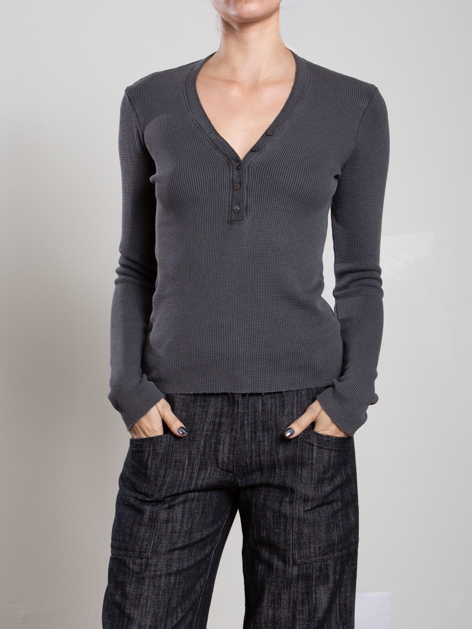 Ari Tee in Thermal - Vintage Black – Pharaoh Collection
