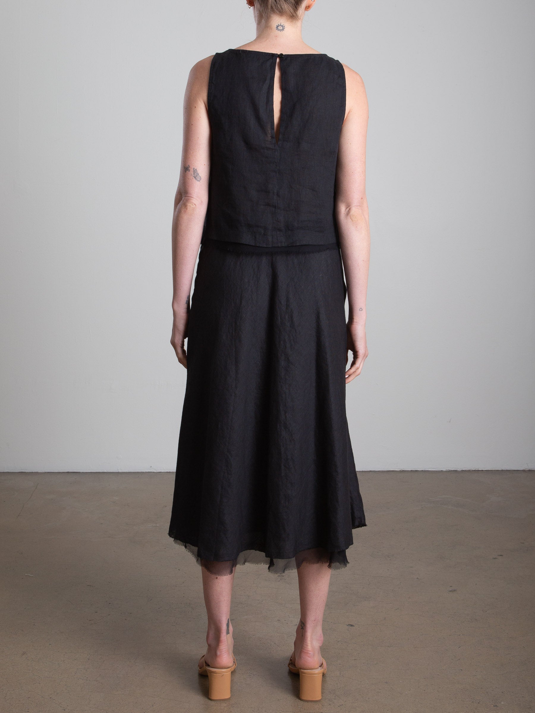 yu@happy⭐️argue FRENCH LINEN SKIRT Marysia Skirt in French Linen - Black – Pharaoh Collection